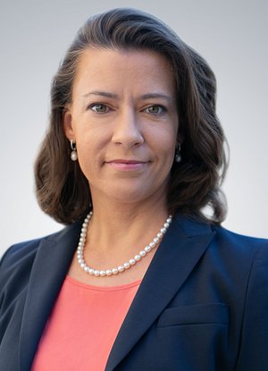 Dr. Claudia Conen