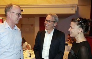 Präsident Kai Ostermann (l), Georg Maier, stellv. Ministerpräsident von Thüringen, und Hauptgeschäftsführerin Dr. Claudia Conen. Foto: Jens Schicke